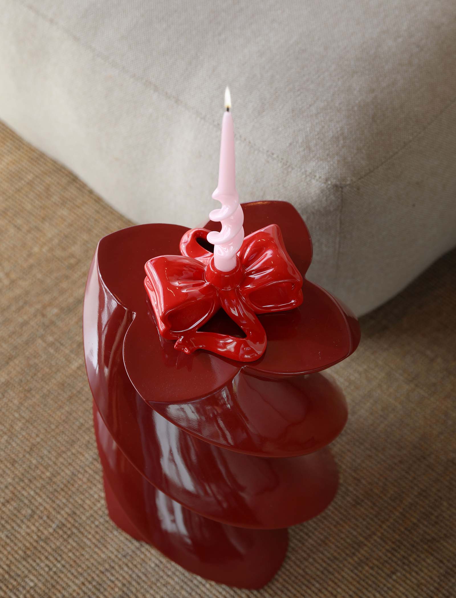 Candelabro lazo rojo